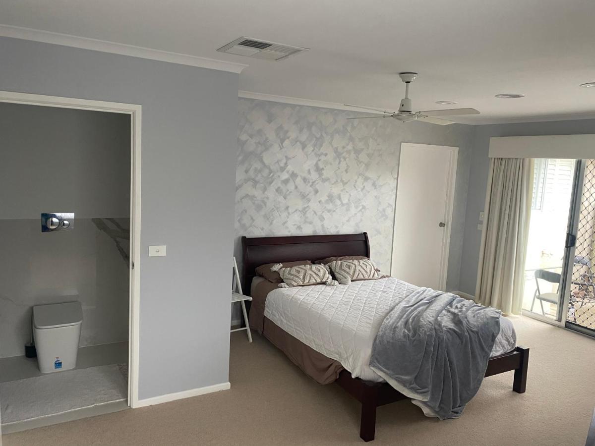 Guest Ensuite 7 Minutes From Airport Melbourne Eksteriør bilde